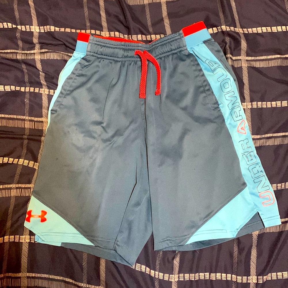 Blue under armor shorts.